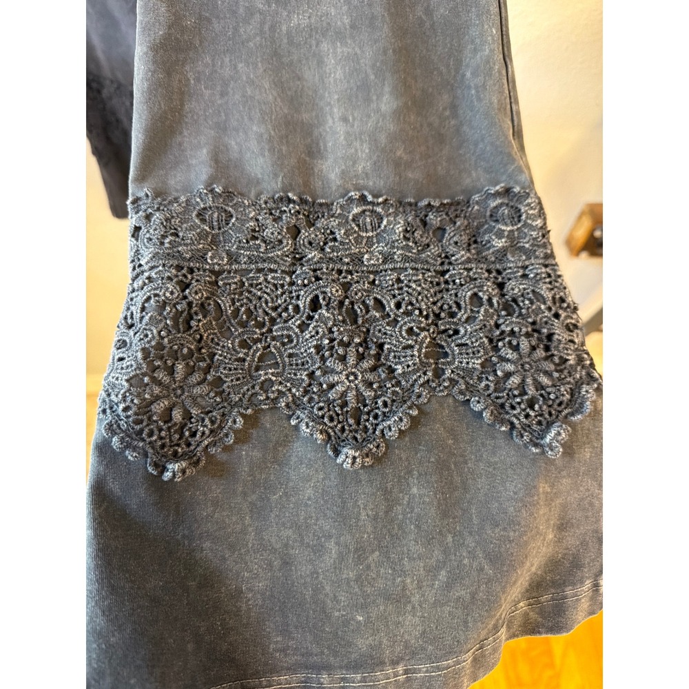Chatoyant Flare Pants Women Large Charcoal Mineral Wash Crochet Lace Trim Boho - Picture 2 of 7